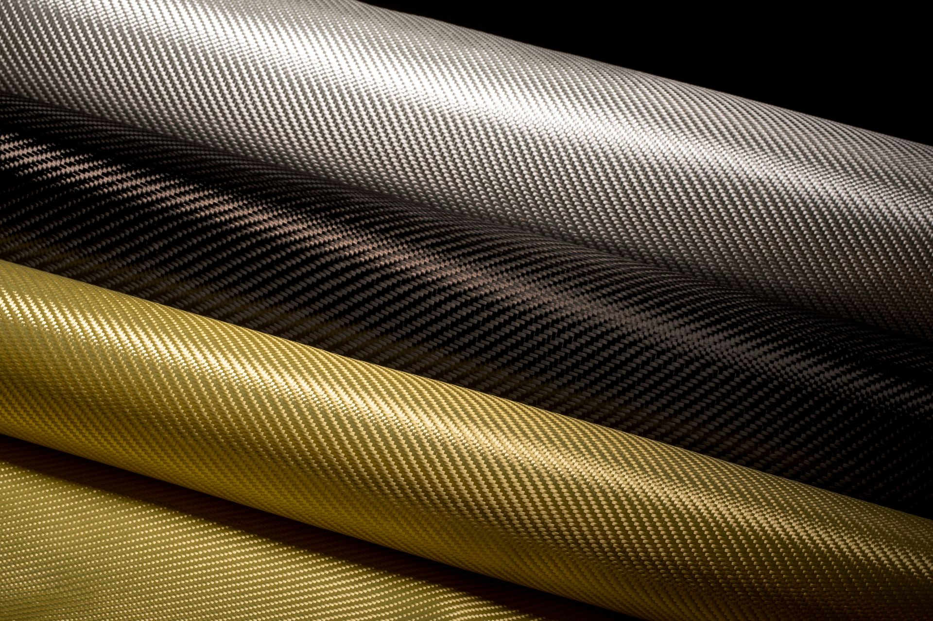 Carbon and aramid composite fabrics used in CoRe instruments – high-performance materials by Gery Mohl for superior strength, durability and acoustic precision